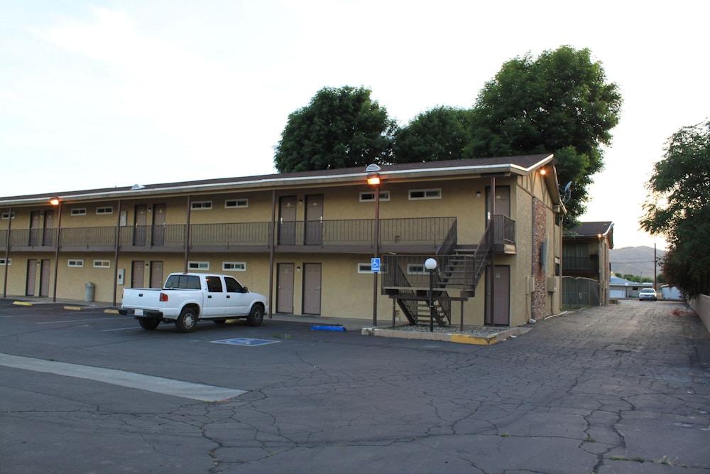 Menifee Inn Exterior photo